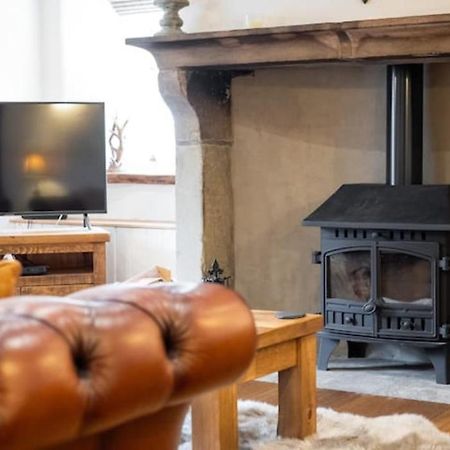 5 Star Cottage On The Green With Log Burner - Dog Friendly Austwick エクステリア 写真