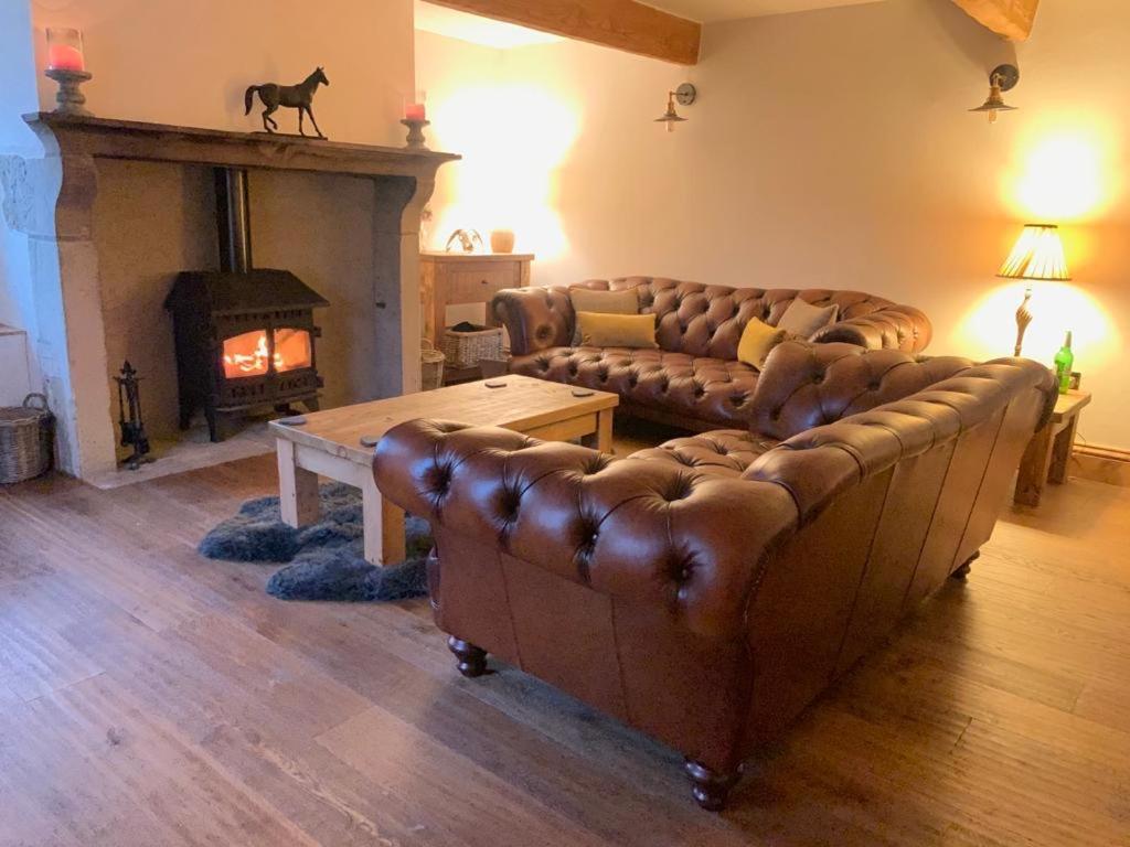 5 Star Cottage On The Green With Log Burner - Dog Friendly Austwick エクステリア 写真