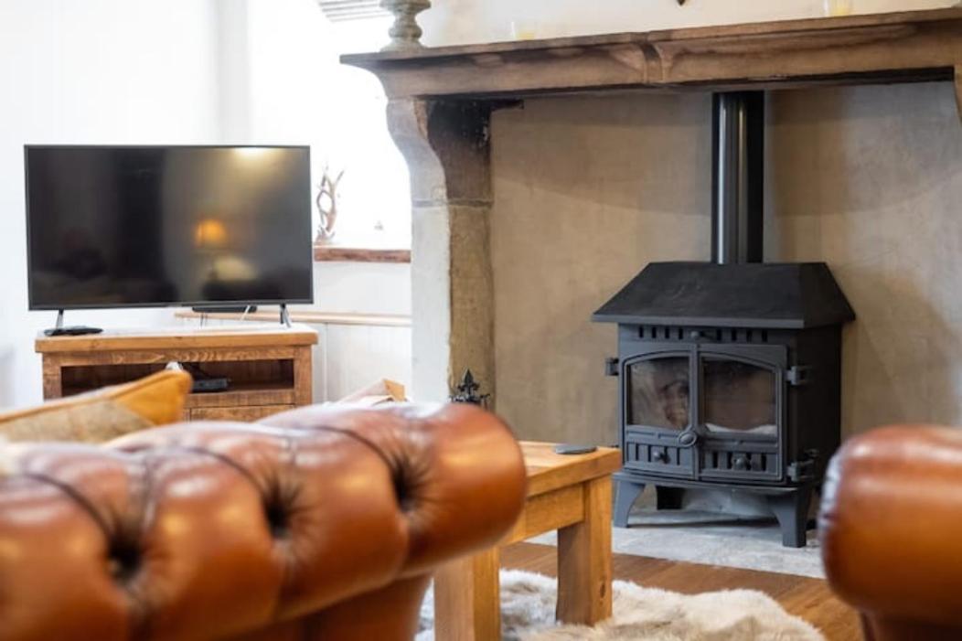 5 Star Cottage On The Green With Log Burner - Dog Friendly Austwick エクステリア 写真