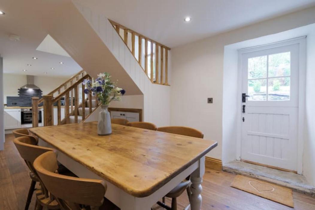 5 Star Cottage On The Green With Log Burner - Dog Friendly Austwick エクステリア 写真