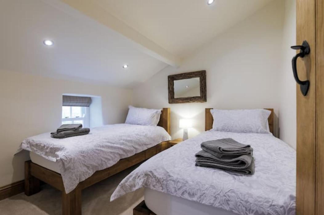 5 Star Cottage On The Green With Log Burner - Dog Friendly Austwick エクステリア 写真
