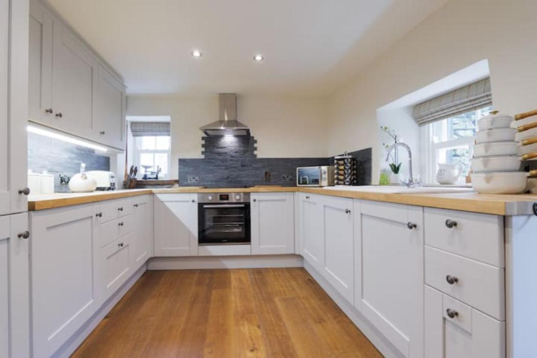 5 Star Cottage On The Green With Log Burner - Dog Friendly Austwick エクステリア 写真